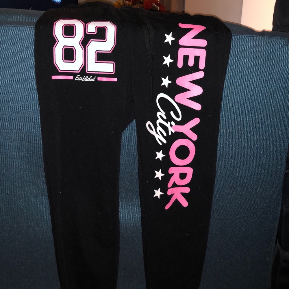 Black sweatpants